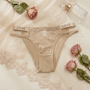 Culottes de bikini sexy en dentelle pour femmes, avec strass et inscription LOVE sur la ceinture, double bretelles, taille mi-haute, confortables, vente en gros - Product Image 1