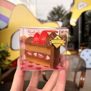 Produit transfrontalier très demandé : Gâteau à la fraise simulé à rebond lent, jouet anti-stress et de décompression souple en PU, vente en gros - Product Image 5