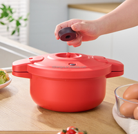 Vente chaude 2.3L En Plastique Micro-ondes Viande Riz Pâtes Légumes Vapeur Pot Micro-ondes Autocuiseur
