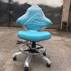 Sillón Dental Kang Zhi Xing de Acero Inoxidable y Cuero PU, Ajustable en Altura, Giratorio, con Respaldo, para Personal Médico - Product Image 3