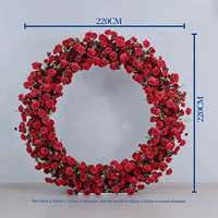 LO-673 OEM Arche de mariage en fer avec arrangement floral artificiel multi-formes et roses rouges pour la décoration d'entrée de mariage