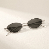 Lunettes de haute qualité en gros, nouvelles lunettes ultra-légères, lunettes de soleil vintage rétro à la mode, lunettes de soleil œil de chat en titane pur