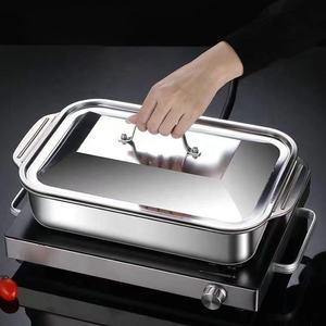 Plaque <span class=keywords><strong>de</strong></span> cuisson pour <span class=keywords><strong>poisson</strong></span> en acier inoxydable - Rectangulaire, épaissie, plaque profonde avec couvercle, pour utilisation sur un plateau <span class=keywords><strong>de</strong></span> cuisson à induction - Product Image 1