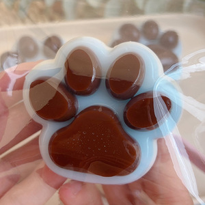 NOUVEAU Adorable Jouet Anti-Stress Patte de Chat en Chocolat - Cadeau Sensoriel Mignon pour Enfants et Adultes - Amusant pour le Bureau - Cadeaux de Fête - Soulagement de l'Anxiété - Product Image 2