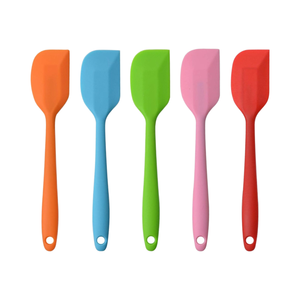 Spatules en <span class=keywords><strong>silicone</strong></span> de conception d'une seule pièce Grattoirs flexibles antiadhésifs résistants à la chaleur pour la cuisson et la pâtisserie - Product Image 1
