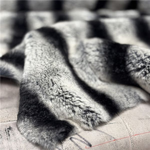 Alfombra Suave <span class=keywords><strong>de</strong></span> Piel <span class=keywords><strong>de</strong></span> Conejo Rex con Diseño <span class=keywords><strong>de</strong></span> <span class=keywords><strong>Chinchilla</strong></span> - Product Image 4