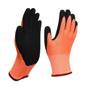 Gants de protection des mains en HPPE et fibre de verre de calibre 13 gants de sécurité au travail enduits de sable en nitrile EN388 Cut C