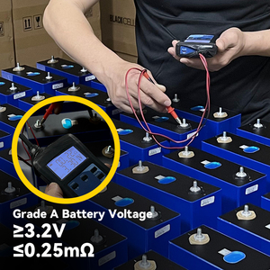 CEG 3.2V MB31 330Ah + CEG Verticale BOX 16 S 51.2 V Orizontale 17.5kWh pour système de stockage d'énergie solaire domestique - Product Image 3