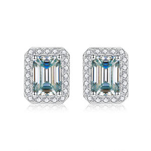 Pendientes de Moissanita Azul de 7x5 mm en Plata de Ley Ligera, Elegantes Pendientes de Crisolita Azul de 7x5 mm - Product Image 4