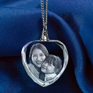 Collar de Cristal Personalizado con Foto K9 al por Mayor, Collar de Cristal en Blanco Barato para Regalo de Boda y Día de San Valentín con Tema 'Amor' en Caja de Regalo - Product Image 5