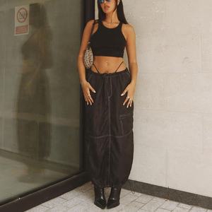 <span class=keywords><strong>Jupe</strong></span> cargo longue maxi ample noire en <span class=keywords><strong>parachute</strong></span> légère pour femmes sur mesure - Product Image 5