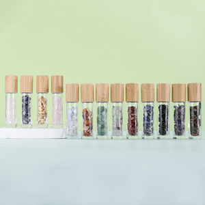 Offre Spéciale Prix Usine Flacon Roll-on en Verre 10ml pour Huiles Essentielles avec Bille en Pierre Précieuse et Couvercle en Bambou - Product Image 6