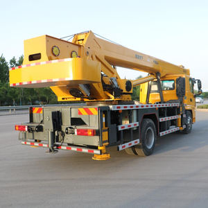 En stock: Grúa móvil telescópica hidráulica Elorry 16T 4X2 con motor Yunnei de 150 hp, altura de elevación de 30M y pluma amarilla. - Product Image 4