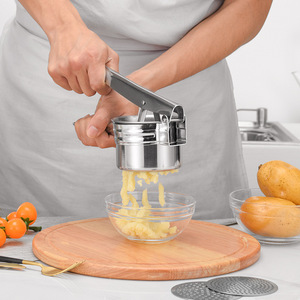 Prensa y Triturador de Patatas de Acero Inoxidable para Cocina 01BB025 - Product Image 2