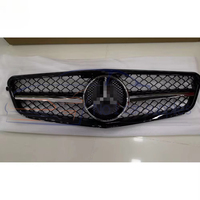 Grille de pare-chocs avant de voiture argentée noire brillante de style AMG pour Mercedes-Benz W204 Nouveau