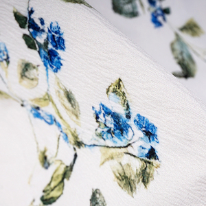 Tissu en crêpe de polyester durable à imprimé floral, qualité standard pour la vente en gros mondiale de textiles - Product Image 4