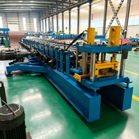 Ligne de production de profilés en C de haute précision avec boîte de vitesses et moteur, poinçonnage et découpe automatiques pour usage en escalier