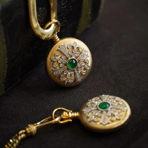 Cổ Điển Ý Phong Cách Sang Trọng Retro 18K Vàng Vàng Vàng Trắng Vàng Tự Nhiên Vòng Ngọc Lục Bảo Tự Nhiên Kim Cương Mề Đay Túi Đồng Hồ Mặt Dây Chuyền - Product Image 2