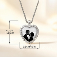 Collier personnalisable en métal en forme de cœur avec portrait de couple, ornement universel portable commémoratif pour animaux de compagnie