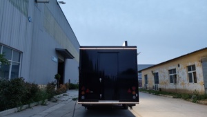 Remorque alimentaire entièrement équipée Chariot alimentaire mobile Pizza d'<span class=keywords><strong>occasion</strong></span> Camion à bière <span class=keywords><strong>Achat</strong></span> d'un food truck carré - Product Image 3