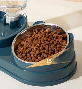 Vente en gros : Distributeur de nourriture et d'eau incliné à 15° pour animaux de compagnie, 3 en 1, en acier inoxydable et plastique, antidérapant, facile à nettoyer, pour chats et chiens d'intérieur - Product Image 5