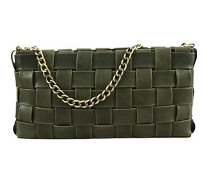 Luxury Olive Woven <b>Handbag</b> With Gold <b>Chain</b> Strap Hand Bag For Women Rich Textured Stylish Modern Design For Everyday Wear - Product Image 1