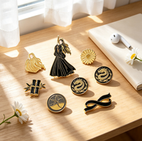 Broches colorées en alliage de zinc émaillé, épingles métalliques personnalisées, badges tendance pour cadeaux souvenirs d'anniversaire