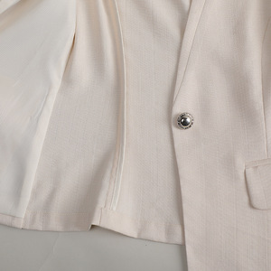 Women's Three Quarter Sleeve Blazer Solid Color Anti Wrinkle Professional Work Suit Slim Fit Spring New Style - Product Image 4