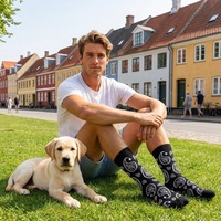 Nouvelles chaussettes fantaisie unisexes à rayures colorées et motifs géométriques, chaussettes tricotées tendance et uniques à motifs variés pour femmes