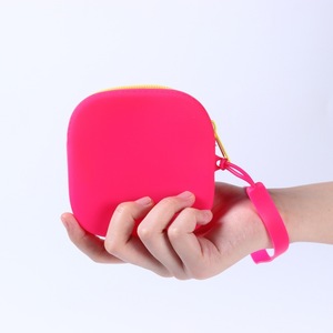 Cross-Border Exclusive <b>Cute</b> Portable Ins Mini Zipper Food-Grade Silicone Storage Bag Waterproof Coin <b>Purse</b> Pacifier Case for - Product Image 5