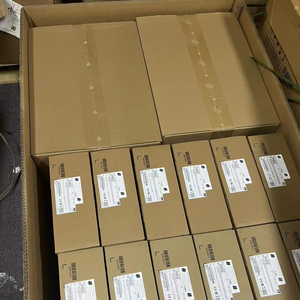 52415130 52415131 Micro-ondes ODU pour RTN980 XMC18G-3E X183E1010BLA Pièces de télécommunications Garantie 1 an Emballé en carton - Product Image 1