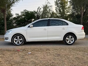 Voitures d'<span class=keywords><strong>occasion</strong></span> Volkswagen <span class=keywords><strong>Santana</strong></span> 2015, voitures d'<span class=keywords><strong>occasion</strong></span> Algérie, Volkswagen <span class=keywords><strong>Santana</strong></span> 1.5l essence - Product Image 4
