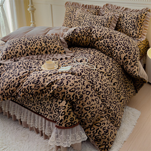 Parure <span class=keywords><strong>de</strong></span> lit d'hiver moderne <span class=keywords><strong>de</strong></span> qualité supérieure, motif léopard, en velours Mik, housse <span class=keywords><strong>de</strong></span> couette, drap plat, taie d'oreiller, douce, chaude et confortable pour la maison - Vente chaude - Product Image 3