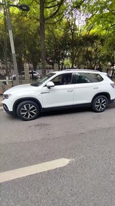 Vo&lks&wa&gen <span class=keywords><strong>Tiguan</strong></span> 330TSI Traction Avant Luxe Plus Édition Avancée - Product Image 5