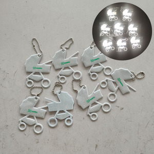 Personalizado cochecito de bebé forma de carro HI Viz etiqueta reflectante llavero reflector colgante reflejo colgador con cadena de <span class=keywords><strong>bolas</strong></span> para la seguridad - Product Image 2