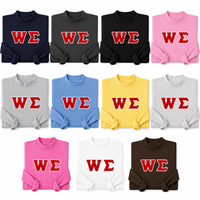 Sweat-shirt à col rond en feutre personnalisé avec lettres grecques brodées, avec le symbole Sigma W rouge et bordure blanche, pour la fraternité et la sororité