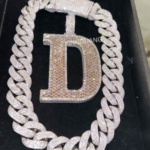 कस्टम कैपिटल लेटर डी पेंडेंट पास डायमंड टेस्ट रा मोइससानाइट 925 स्टर्लिंग सिल्वर पार्टी उपहार फैशन पेलेंट गहने - Product Image 6