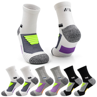 Chaussettes de sport de basket-ball pour hommes Taille jeune personnalisée Respirant Coussin épais en coton tricoté Absorbant la sueur Poignée antidérapante Automne