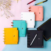 Carnet de notes A6 personnalisé en cuir, style vintage, avec reliure à disques, pour voyageurs, avec stylo inclus