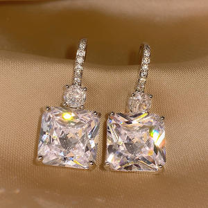 Orecchini Pendenti Classici con Zirconi Gialli per Donne, Placcati in Rodio, Taglio Smeraldo, Gioielli Geometrici da Festa, Orecchini alla Moda in Lega - Product Image 6