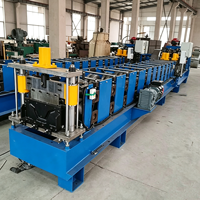 Machine de formage à froid pour gouttières de toiture en tôle galvanisée PPGI de 0,3 à 0,8 mm pour projets de drainage des bâtiments résidentiels et commerciaux