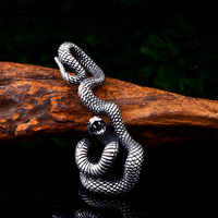 Collar de acero inoxidable estilo Hip hop vintage para hombre, colgante de serpiente negra
