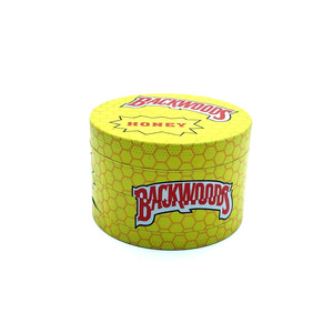 Top Vente Logo Personnalisé 63mm 4 Parties Broyeur D'herbes Rond En Alliage De Zinc Backwoods Flamme Motif Fumer Accessoire En Métal Broyeur De Tabac - Product Image 3