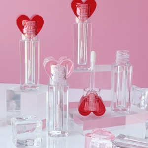 حاوية بلسم شفاه بلاستيكية فريدة مخصصة على شكل قلب أحمر بسعر الجملة عبوة - Product Image 1