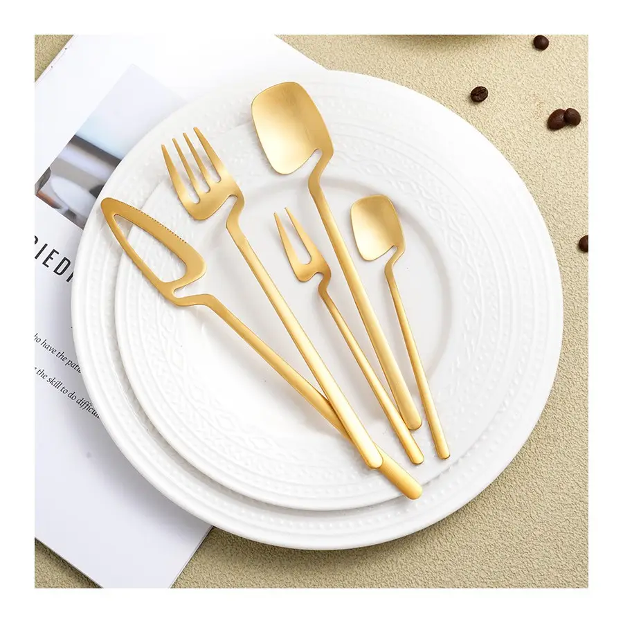 Set di posate in acciaio inossidabile per dessert con forchetta e coltello per cucchiaino nuova tazza in stile creativo con Set di posate in oro rosa argento