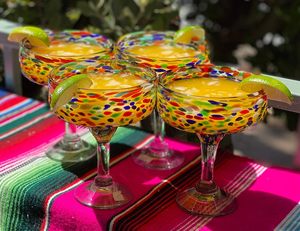 Juego de 4 Vasos de Margarita de Vidrio Soplado a Mano Mexicanos <span class=keywords><strong>Dos</strong></span> Sueos, Confetti Rock (16 Oz), Aptos para Lavavajillas - Product Image 5