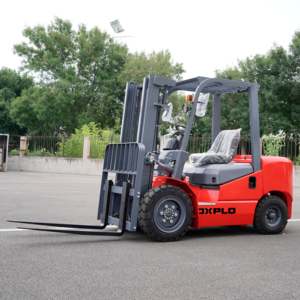 Her Türlü Araziye Uygun 3.5 Ton 4 Çeker Dizel Forklift Düzensiz Yüzeyler İçin Büyük Pnömatik Lastikler Yan Kaydırıcı Hidrolik Otomatik - Product Image 4