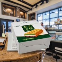 Boîtes d'insertion en carton blanc personnalisables pour l'emballage de crèmes glacées et de biscuits, disponibles en différentes tailles.
