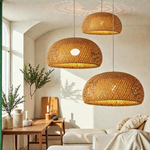 Lampe suspendue en rotin de bambou, lanterne tissée à la main, lustre Japandi minimaliste, lampe suspendue en osier naturel, fournisseur OEM - Product Image 1