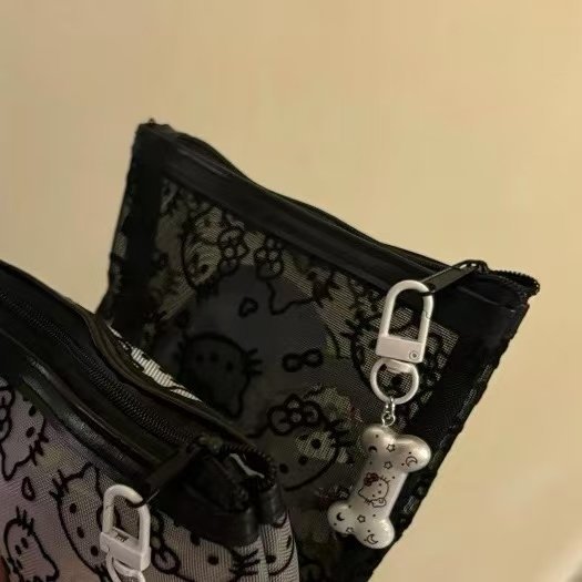 Black KT bag bone charm [1 piece]